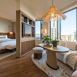 Hotel 1